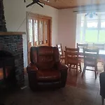 Room In Guest Room - Room 4, Williamstown, Ireland