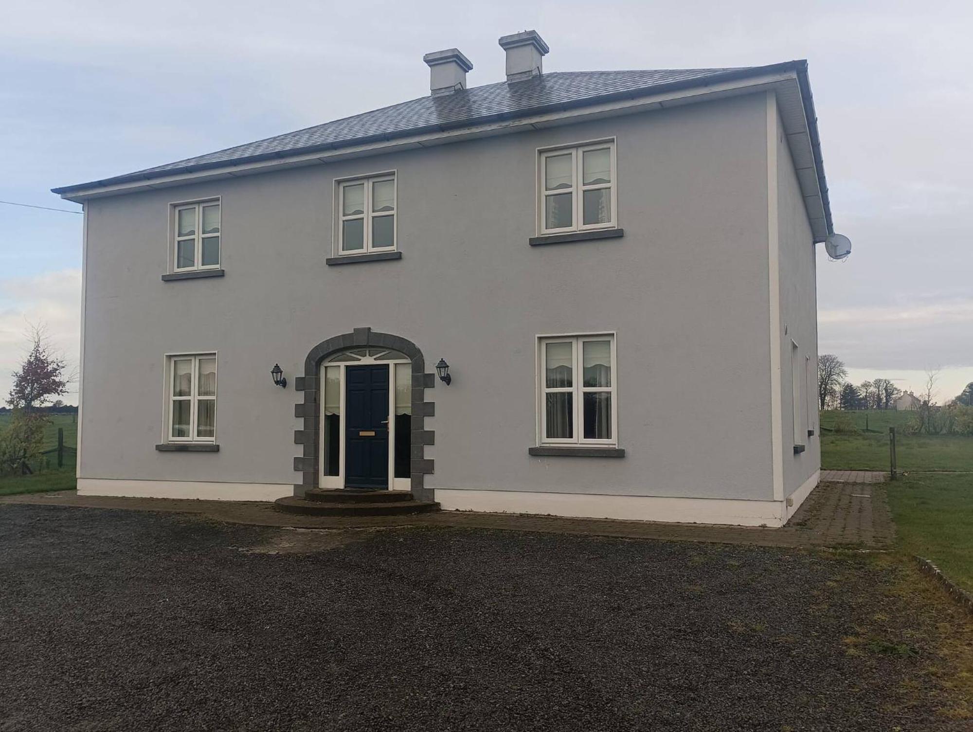 In Guest - 4, Williamstown, Ireland